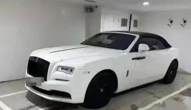 丢名牌鞋折返冷眼看受伤司机配文惹争议ky开元棋牌杨兰兰车祸细节:弃车跑(图14) 丢名牌鞋折返冷眼看受伤司机配文惹争议ky开元棋牌杨兰兰车祸细节:弃车跑(图14)